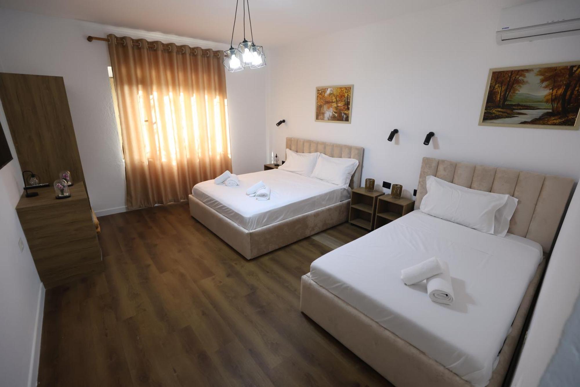 Vila Alizee Hotel Тирана Экстерьер фото